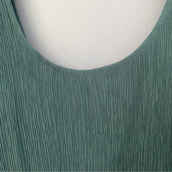 Haven Turquoise Crinkle Tank Top NWT Size Large - Picture 2 of 9